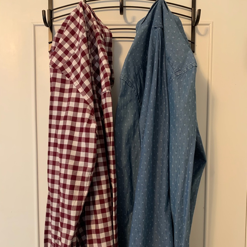 Set of 2 Old Navy Med-Tall button downs